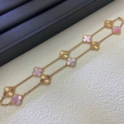 [AuraEcho]CLOVER 10 MOTIFS  LASER PINK MOP NECKLACE