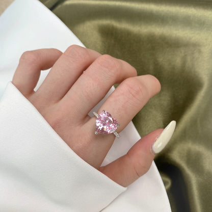 [AuraEcho]6.0 Carat Luxurious Sparkling Romantic Heart Cut Lover Ring