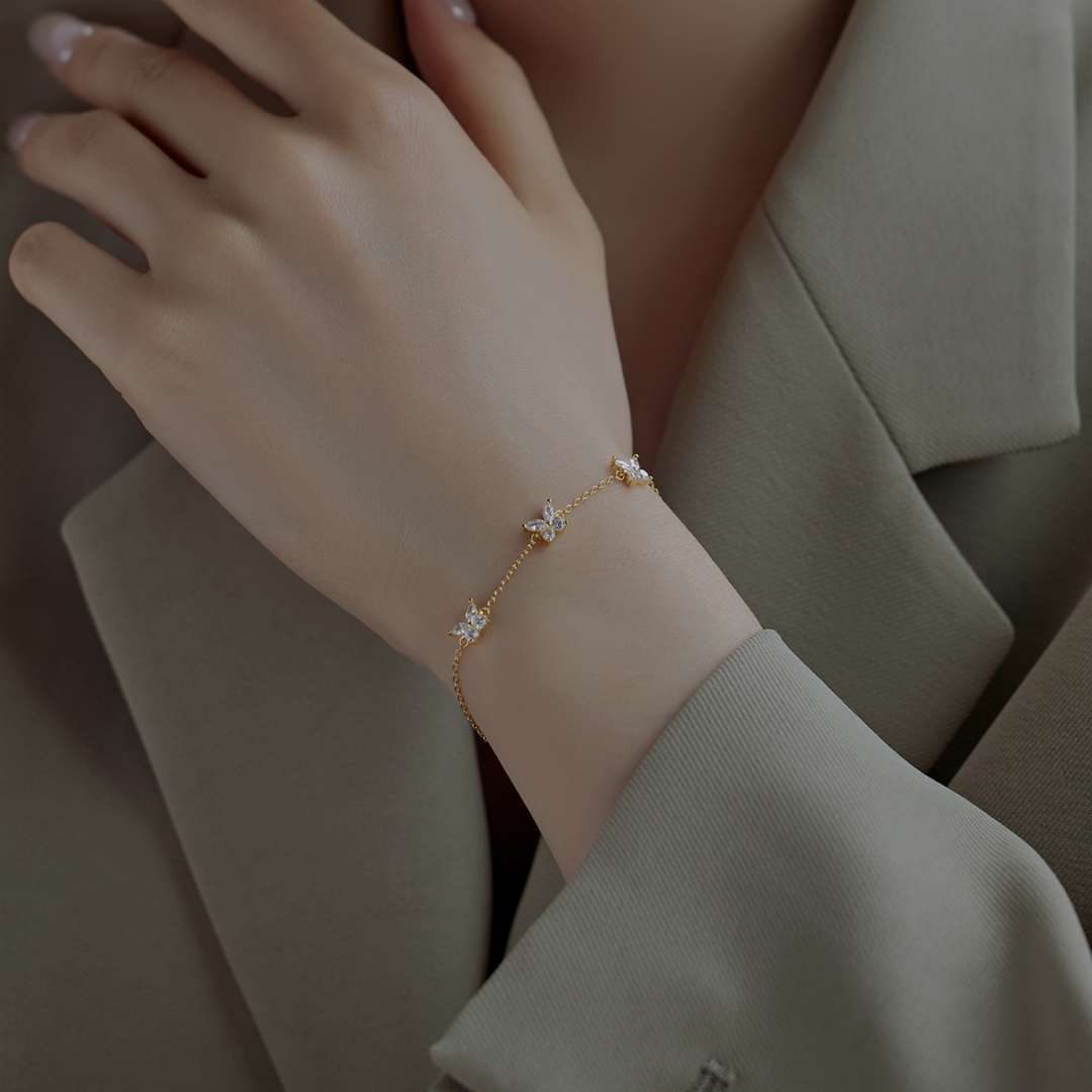 [AuraEcho]Radiant Butterfly Shape Necklace