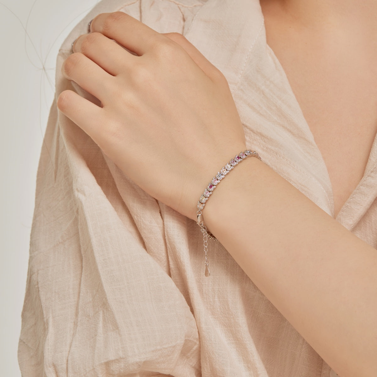 [AuraEcho]Delicate Colorful Multi Cut Daily Bracelet